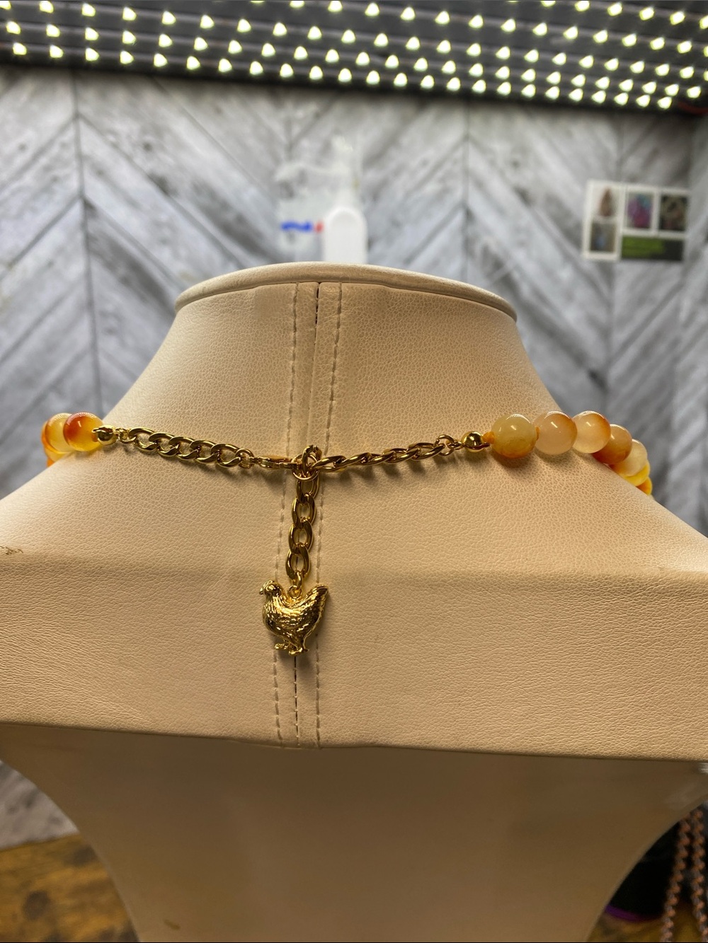 Honey Agate Beaded Necklace 20 inch hand knotted Aprilsplace - Picture 4 of 4